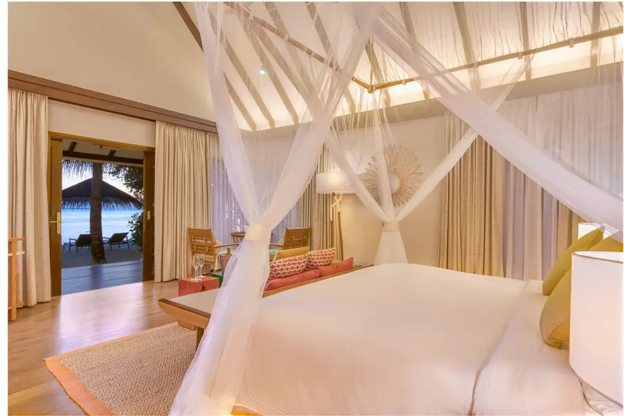 OZEN-LIFE-MAADHOO-Earth-Villa-Bedroom