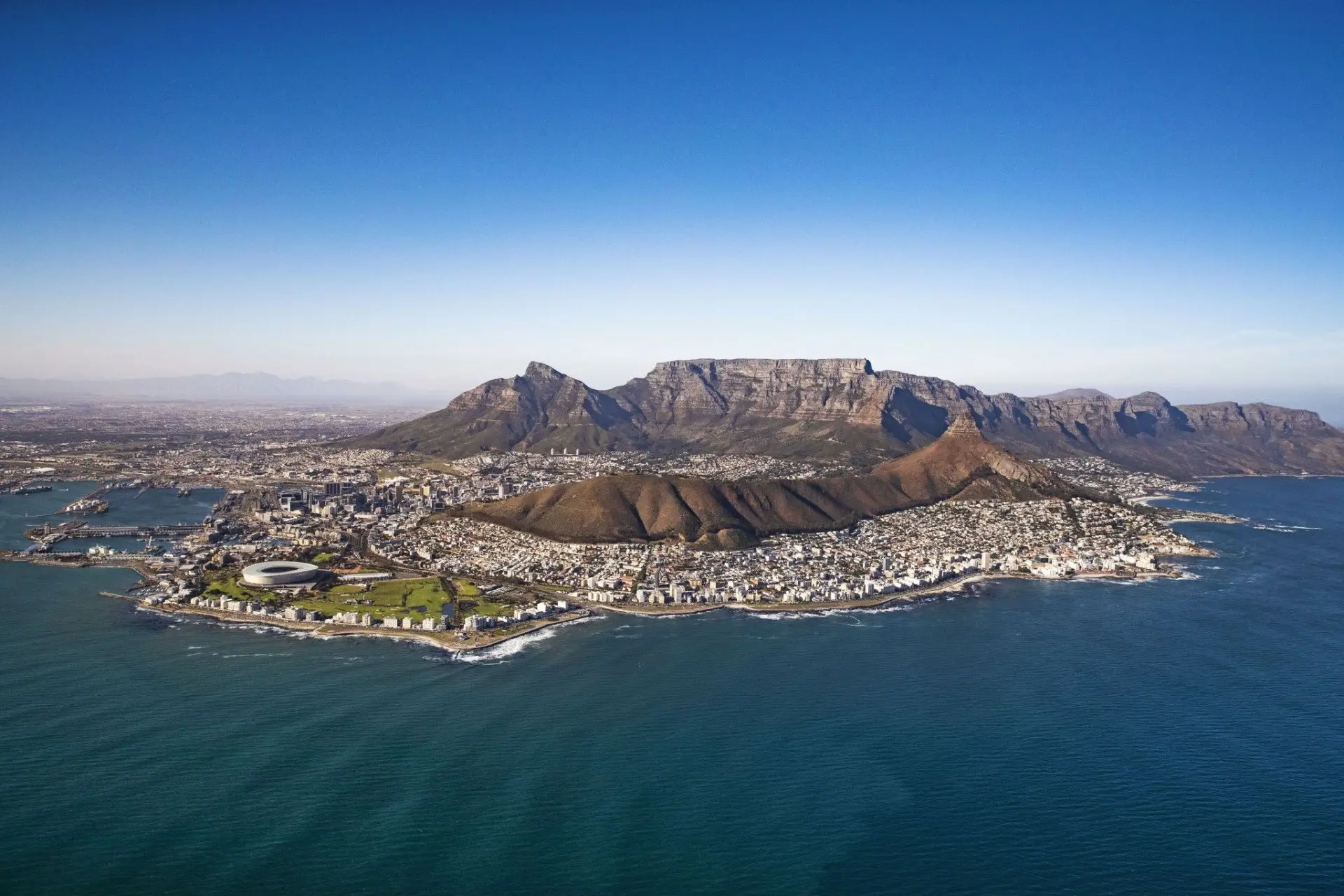 OO_CapeTown_Exterior_Heli_Wide_0971_MASTER