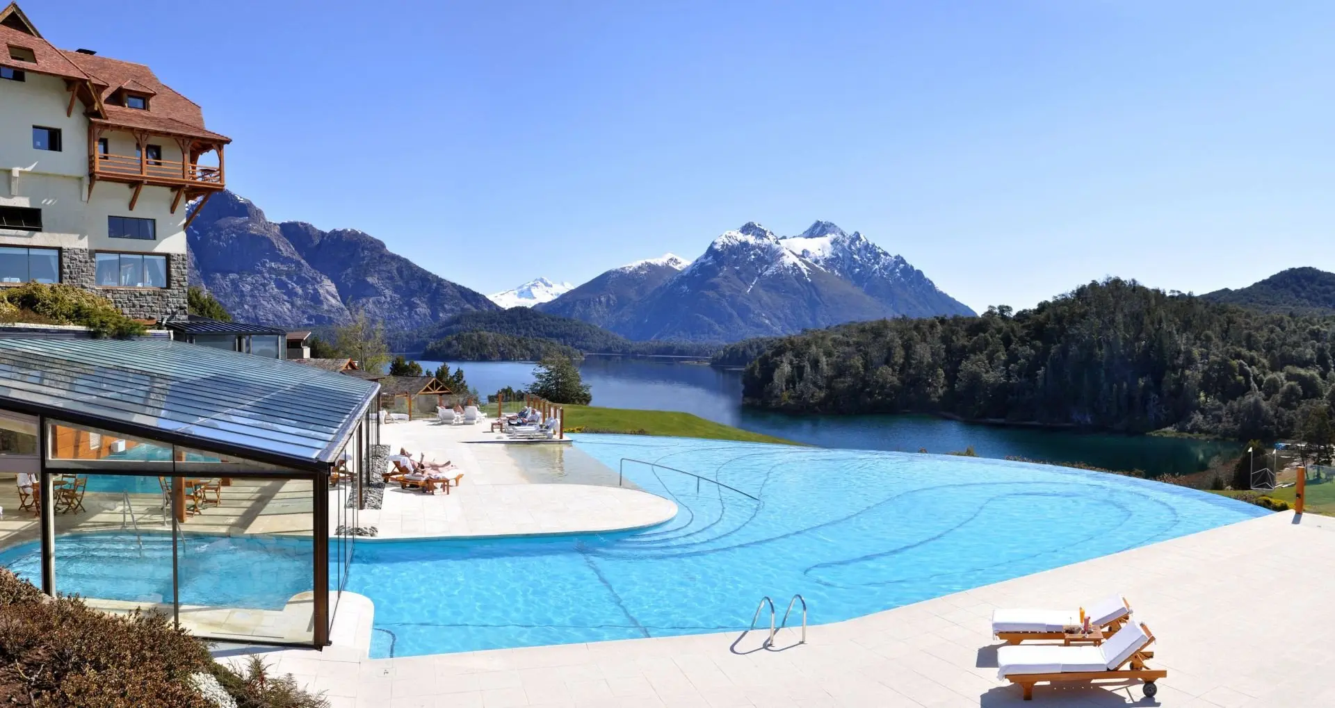 Kopie-SAT-Okt-22_arg_bariloche_llao_llao_hotel_exterior_pool