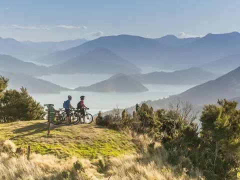 154-Marlborough-sounds_small