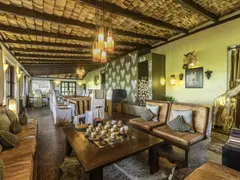 Hatari-Lodge_small-1