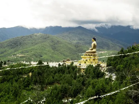 small_Six-Senses_Thimphu-Bhutan-Big_Buddha_and_lodge_08.11.23
