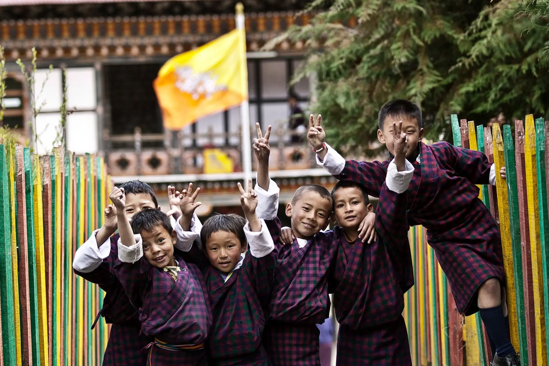 small_Six-Senses_Boys-in-School-Uniform-Bumthang_08.11.23