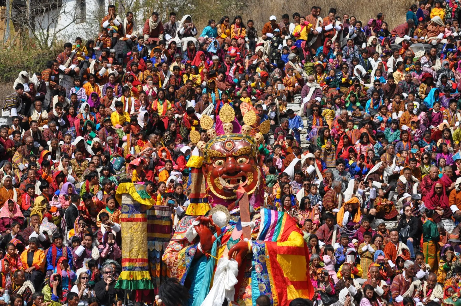 small_Mask-Performance-Paro-Tsechu