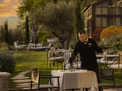 Luciano restaurant dinner table