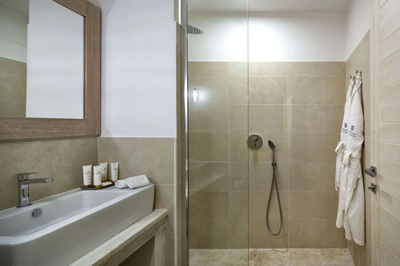 Baglioni_Resort_Sardinia_San_Pietro_Suite_Bathroom