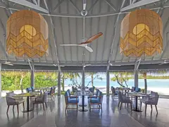 Anantara_Dhigu_Maldives_Resort_Restaurant_Fushi_Cafe(4)