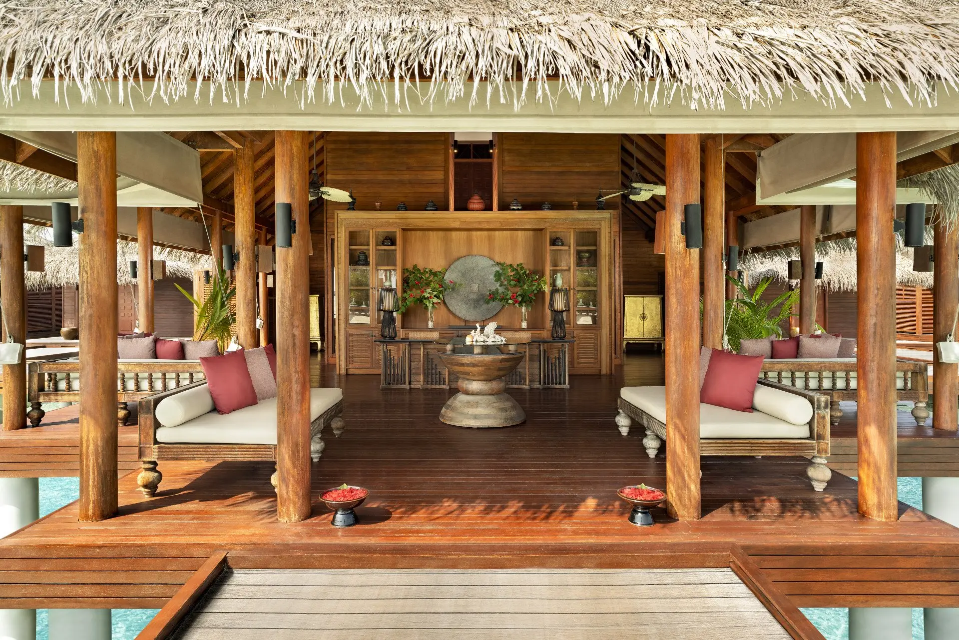 Anantara_Dhigu_Maldives_Resort_Spa_Reception