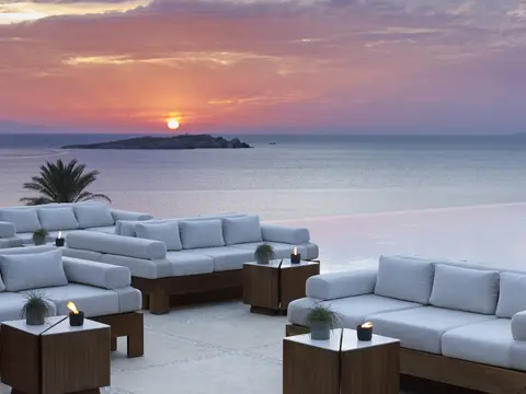 Sunset Lounge