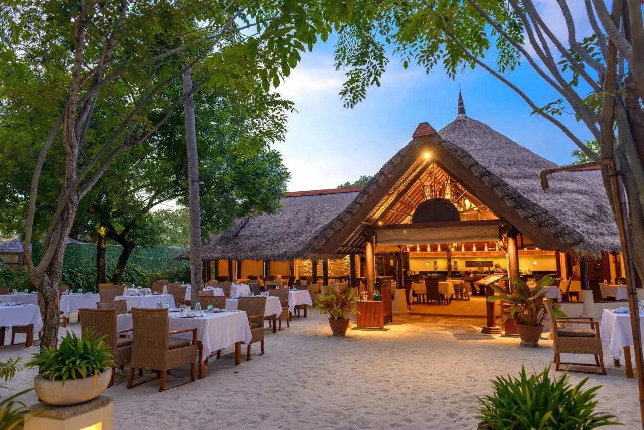 Banyan Tree Vabbinfaru Ilafathi Restaurant_Evening