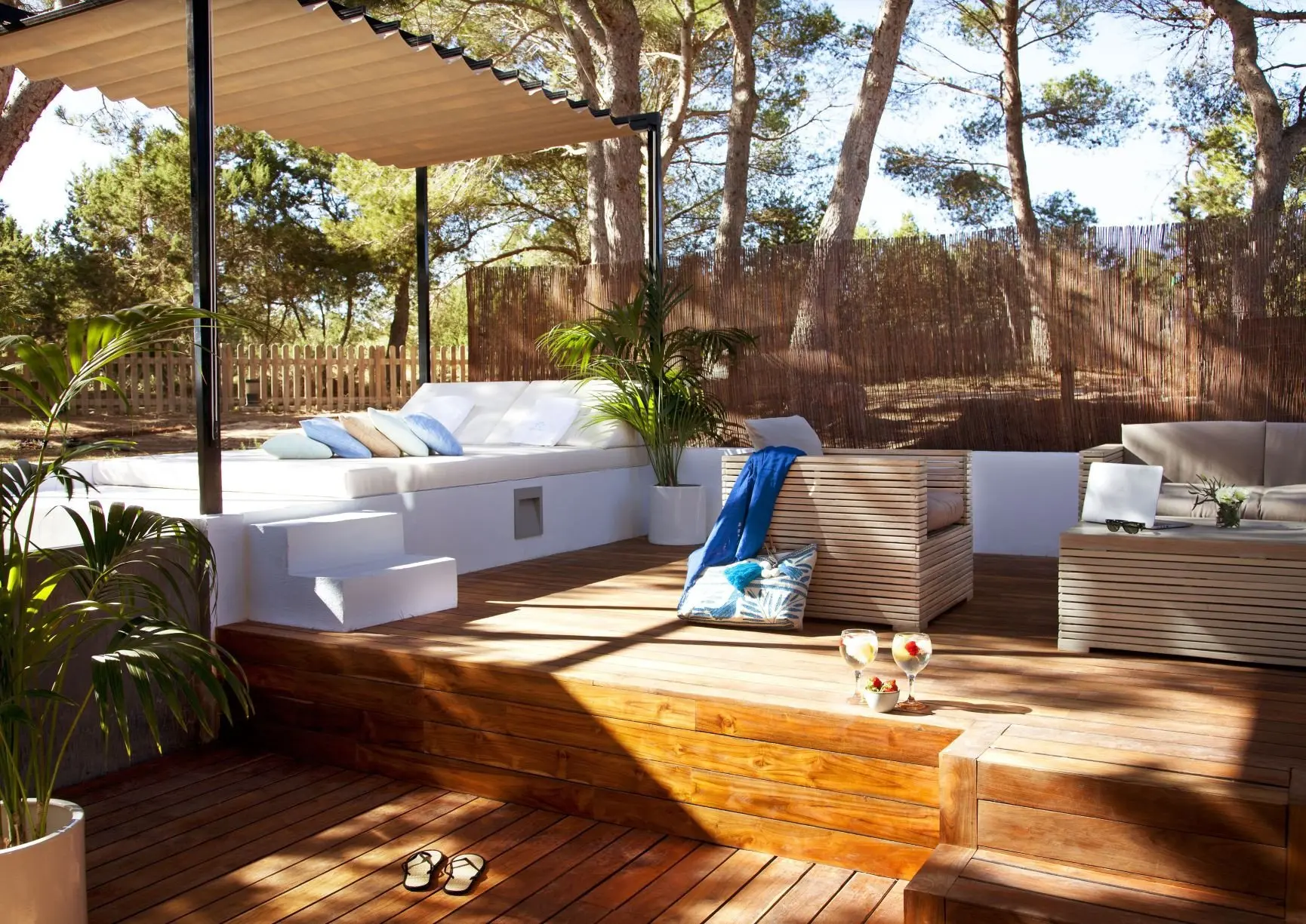 press-gallery-terrace-room-pool-corner-pool-gecko-hotel-formentera