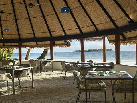 dh-ihuru-riveli-restaurant-01