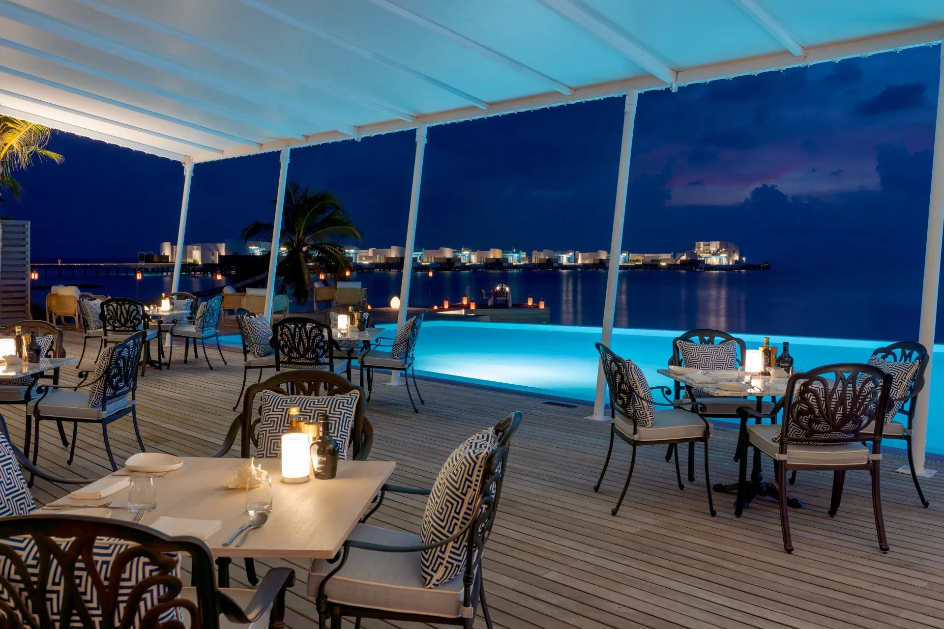 Jumeirah Maldives - The Palmery - Poolside Deck