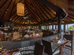 FalhuRestaurantInterior3