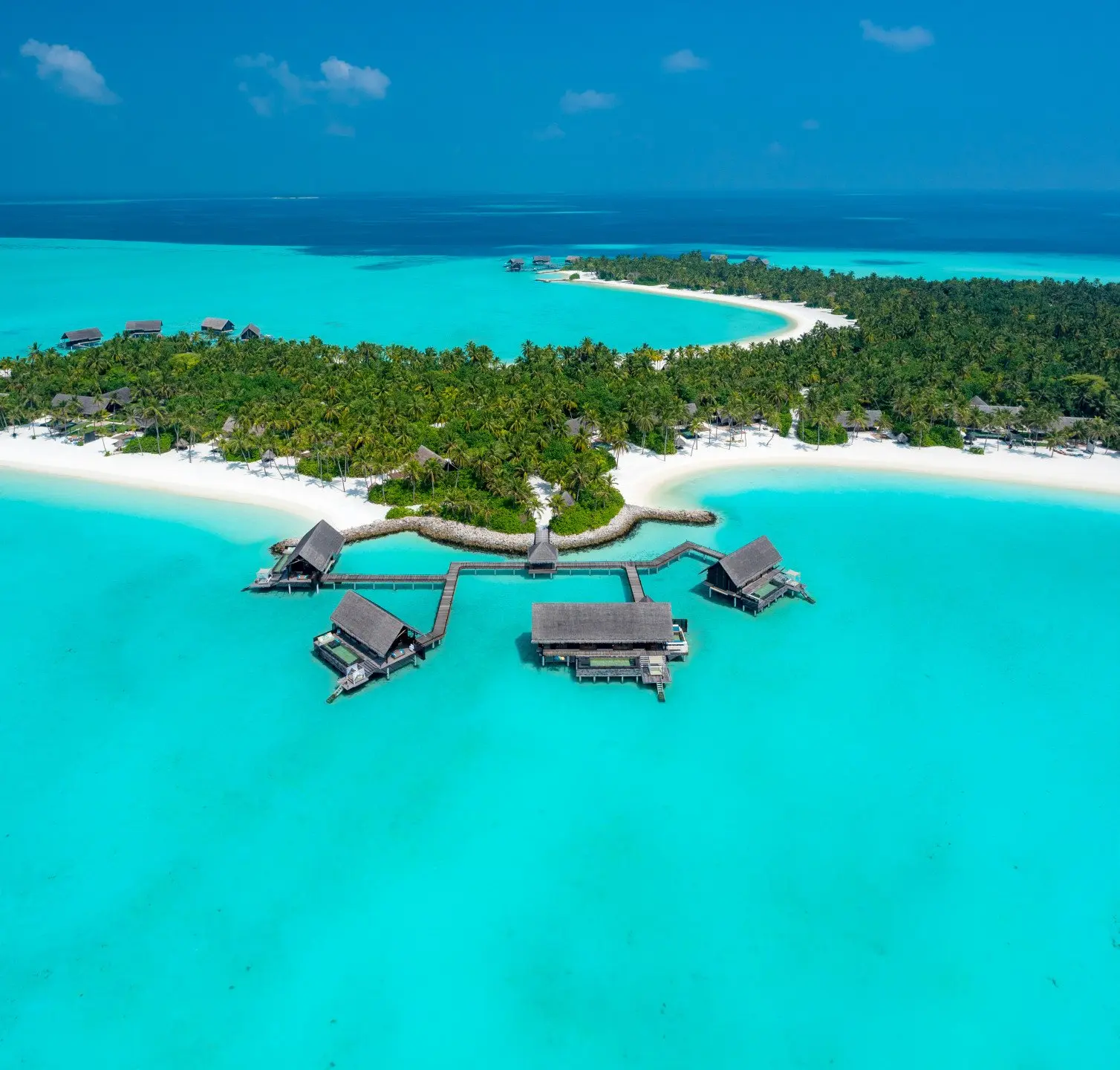 One&Only_ReethiRah_Accommodation_WaterVillasWithPool_Aerial-2