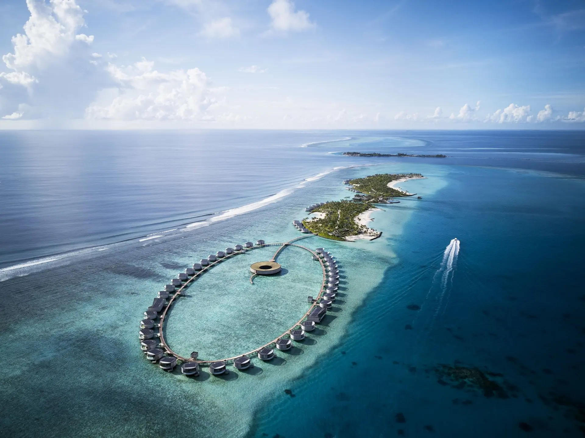 The Ritz-Carlton Maldives, Fari Islands - Aerial Boat