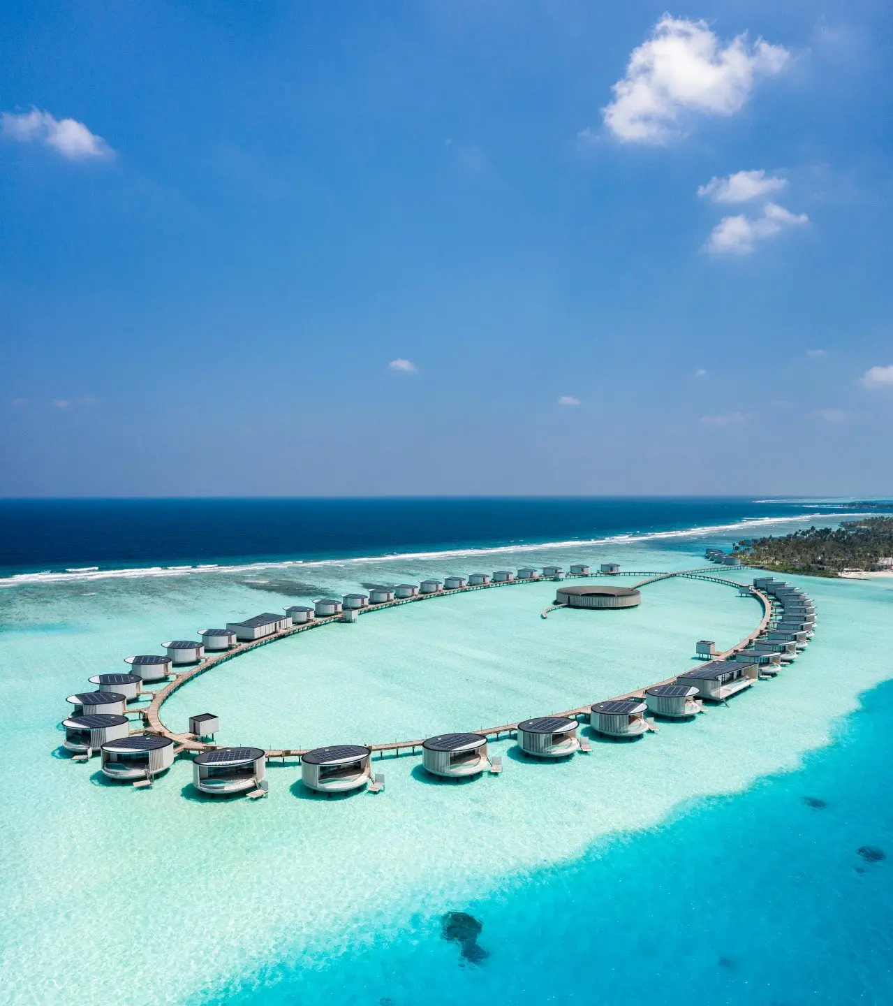 The Ritz-Carlton Maldives, Fari Islands - Lagoon Quay_1