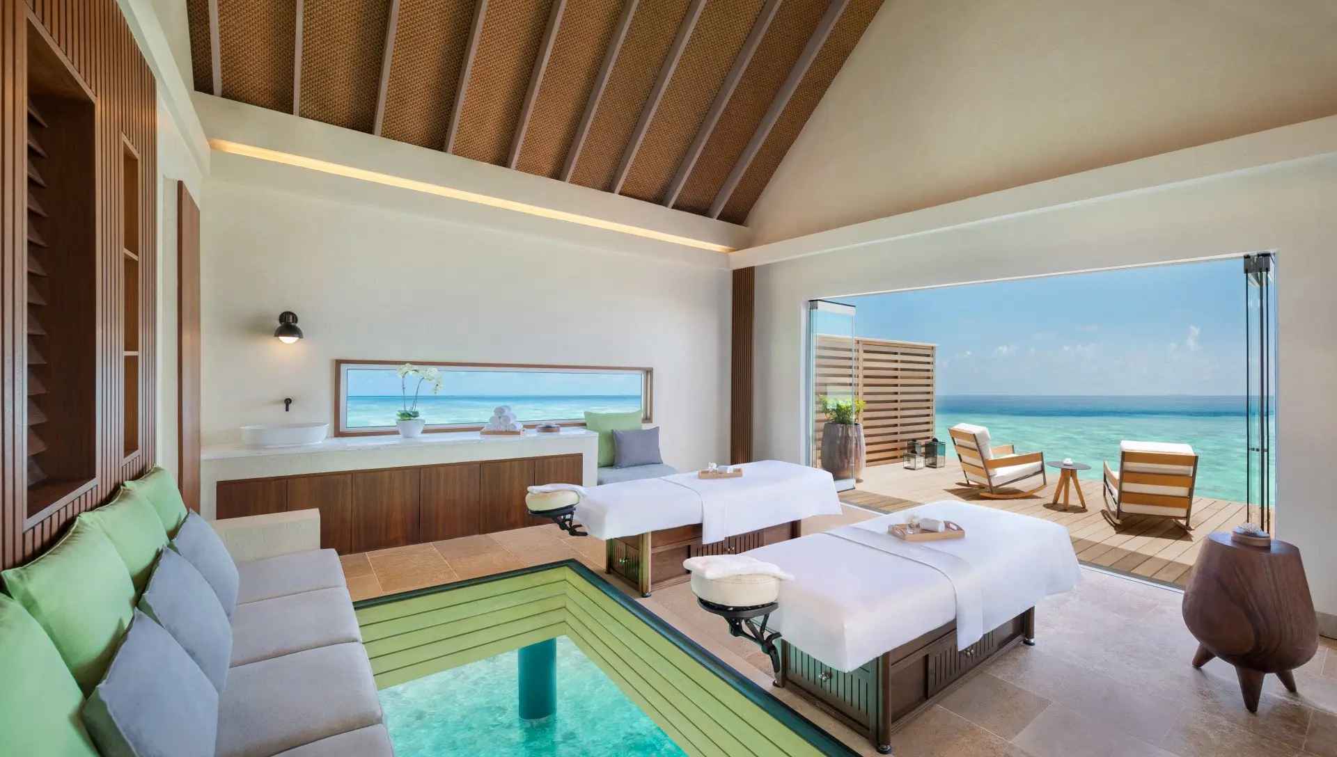 Waldorf_Astoria_Maldives_Overwater Spa Villa