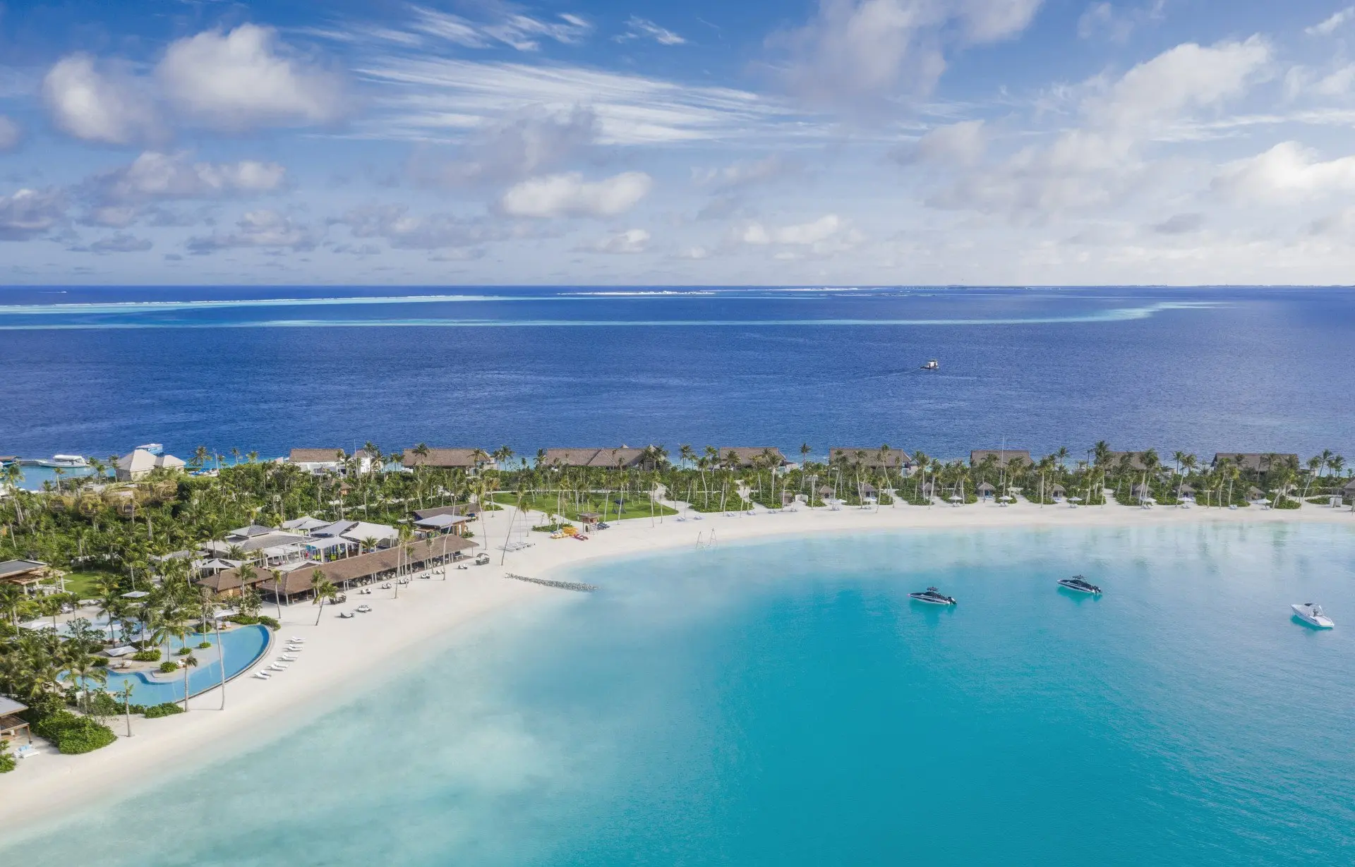 Waldorf Astoria Maldives_ Nava Beach Aerial View