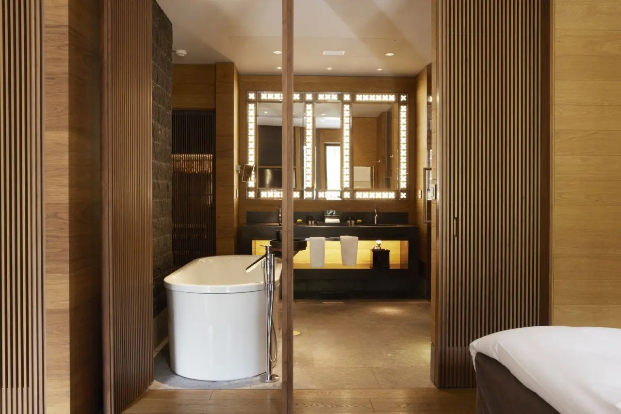 The Chedi Andermatt_Grand Deluxe Room_Bathroom