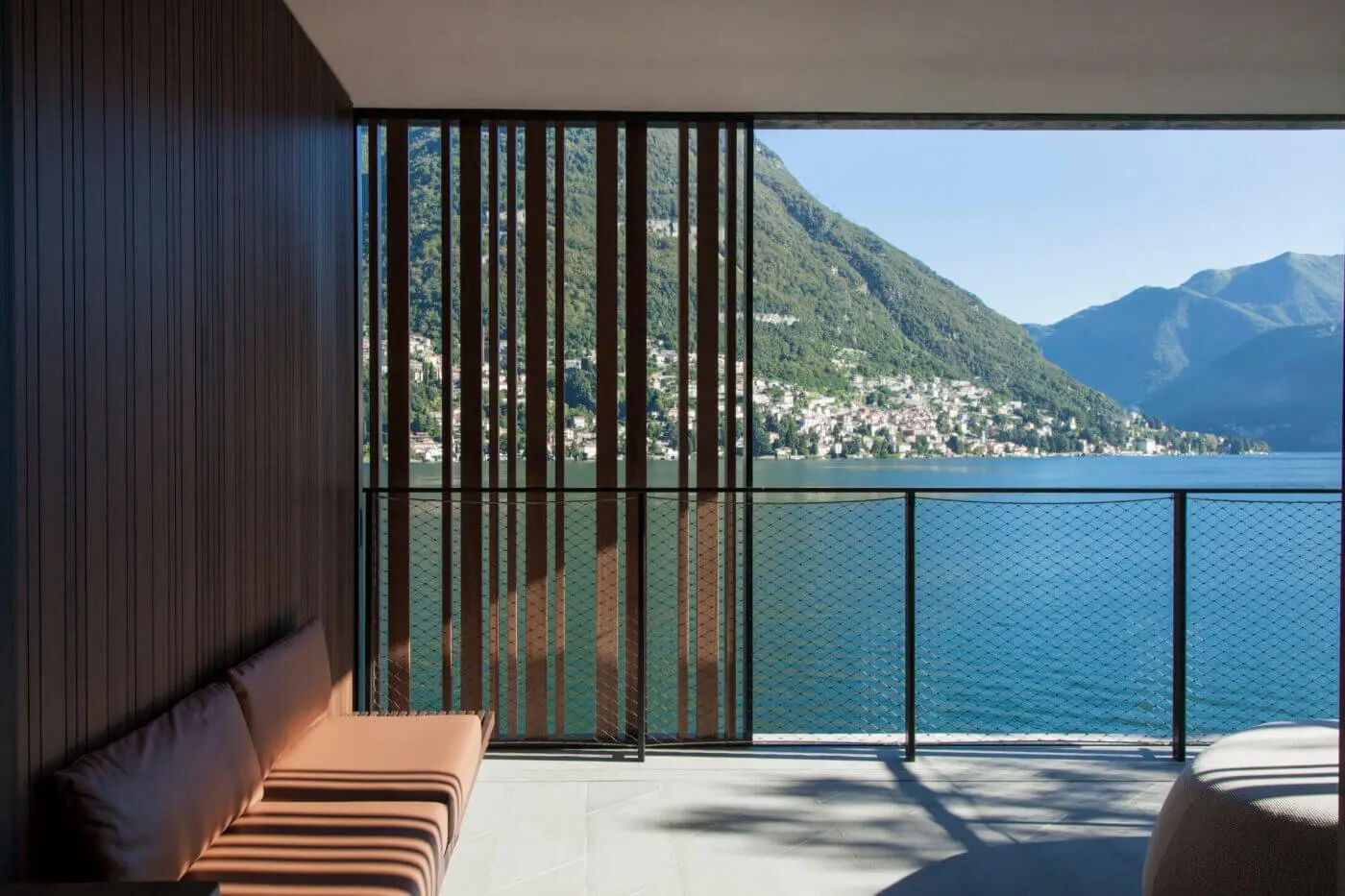 Grande-Suite-lago2-Patricia-Parinejad-1400x933