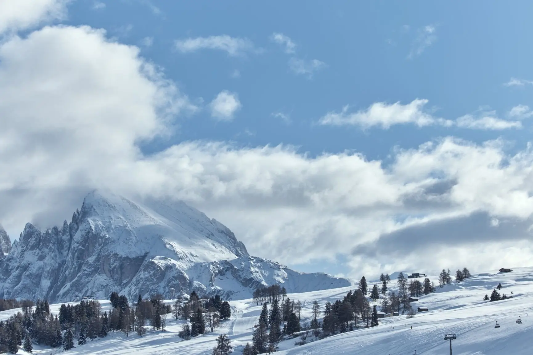 MM 23_COMO_CAD_Winter Landcape and Snow-Capped Mountains