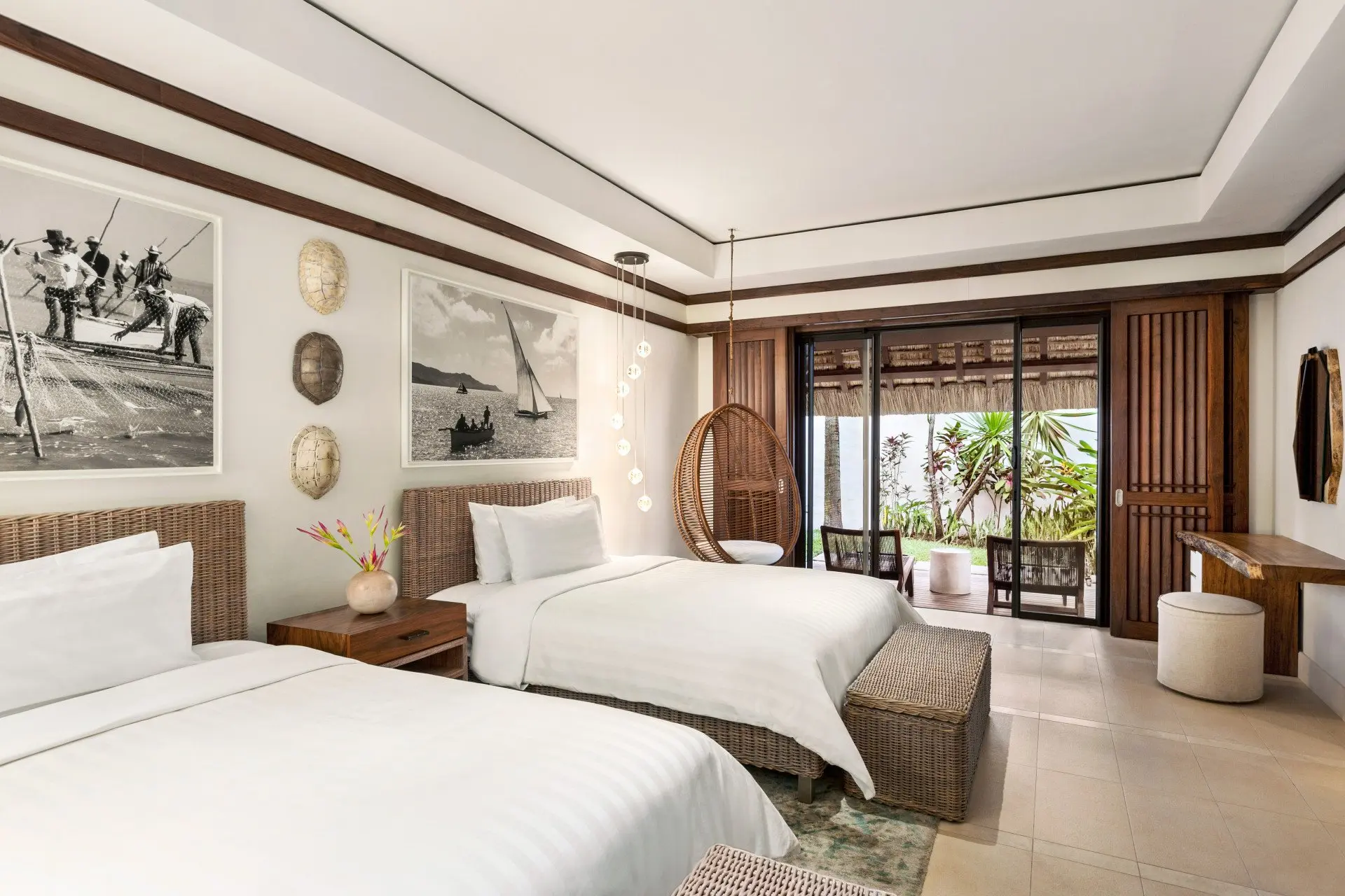 Shangri-La Three Bedroom Beach Villa_Bedroom_2Q
