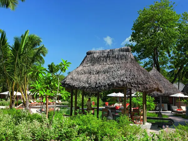 ephelia-seychelles-adam-eve-restaurant-2_hd