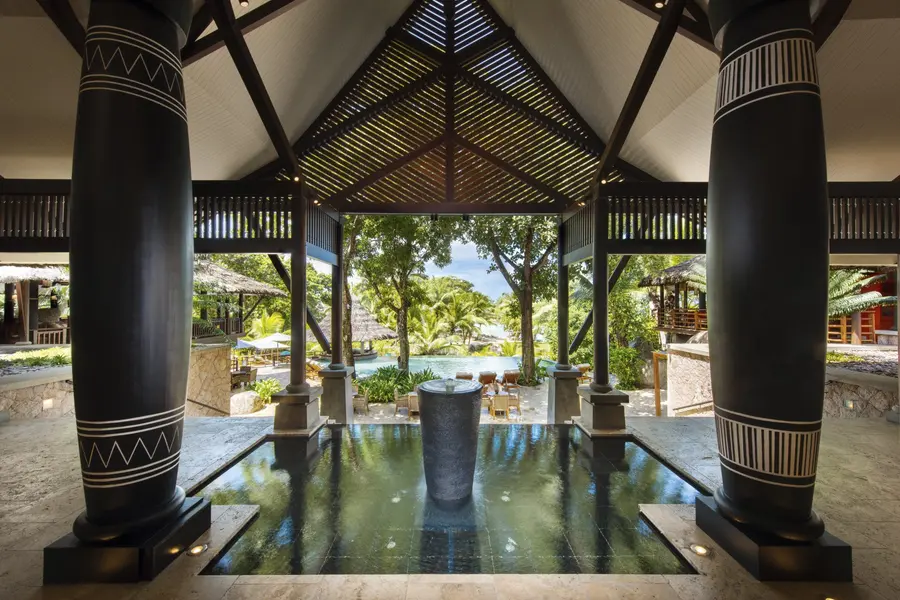 lemuria-seychelles-2016-ab-lobby-04_hd