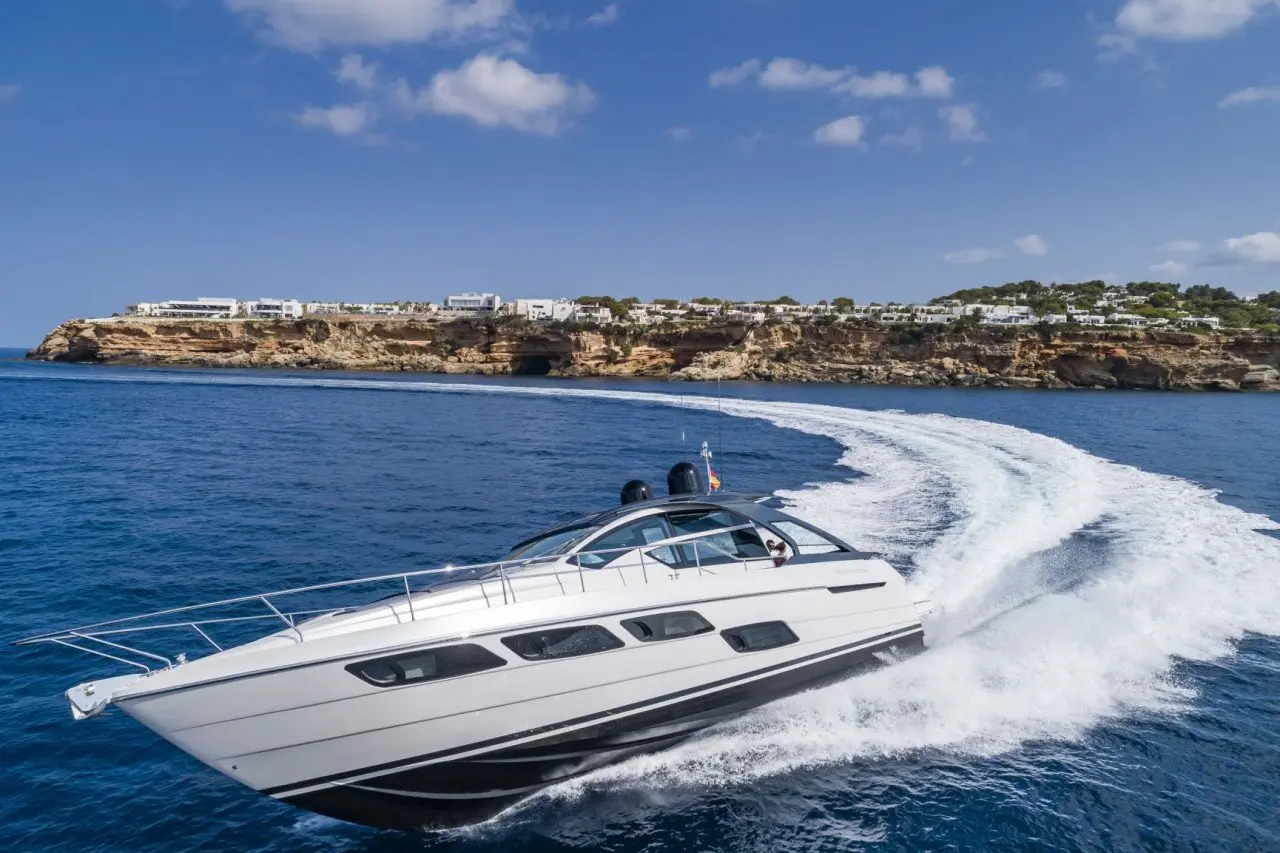 7P - Pershing Yacht - Tour 