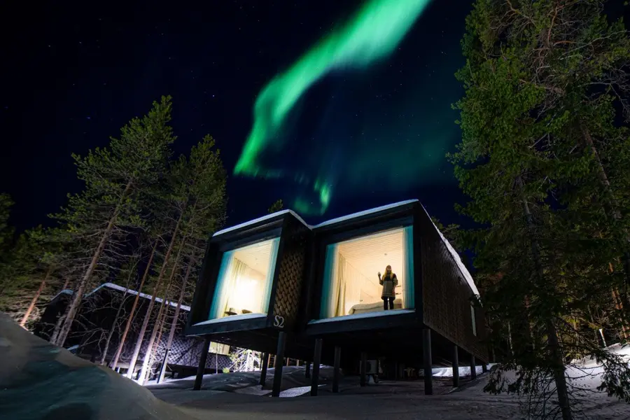 arctic treehouse suite northern light