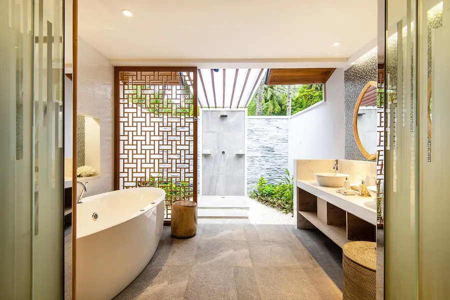 Lily_Beach_Beach_Suite_Bathroom-1