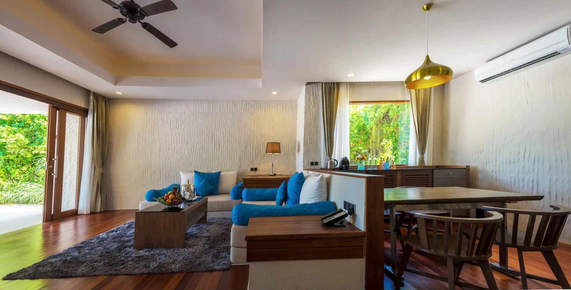Hideaway Maldives villas 4 Beach Residence plunge pool living  area (6)