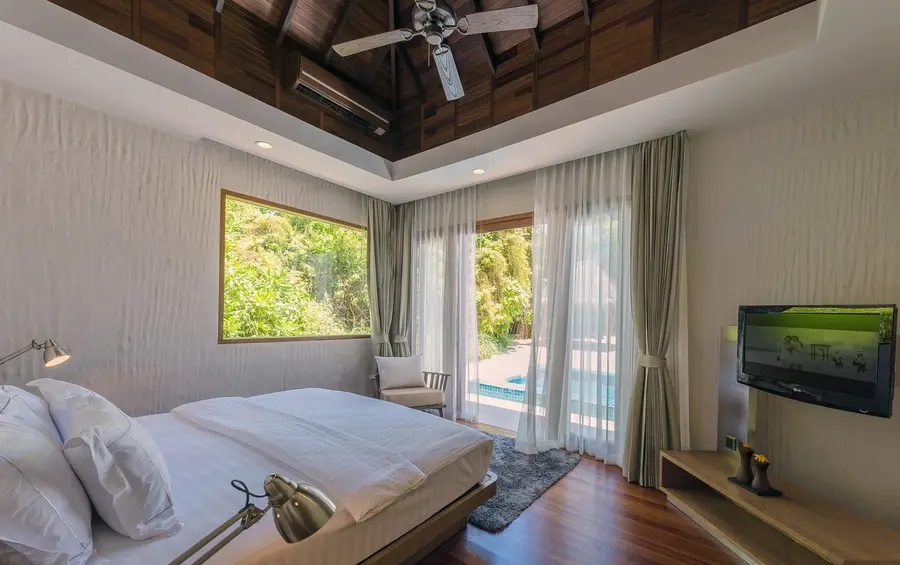Hideaway Maldives villas 4 Beach Residence plunge pool bedrom (4)