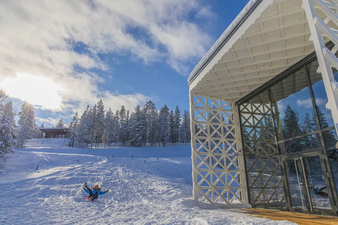 tobogganing Rakas