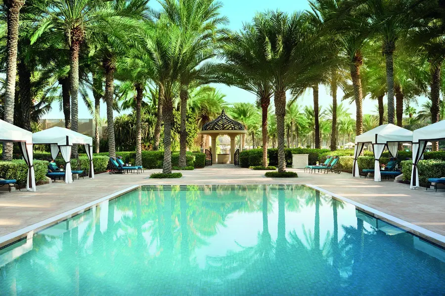 OneAndOnly_RoyalMirage_PoolsAndBeaches_Pools_ThePalaceAdultQuietPool_LR