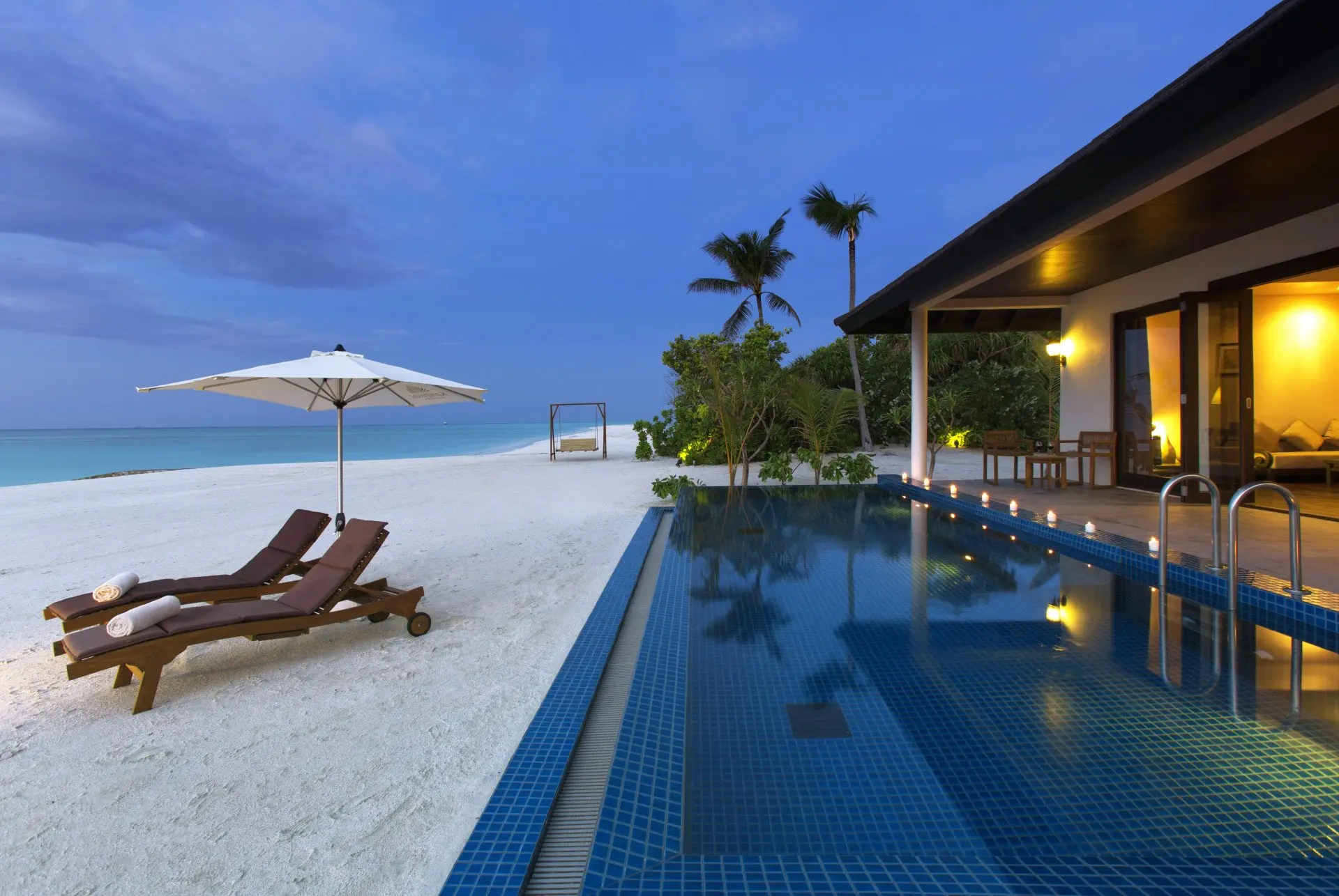 ATMOSPHERE KANIFUSHI MALDIVES - VILLAS - Sunset Pool Villa Exterior - 12_2014