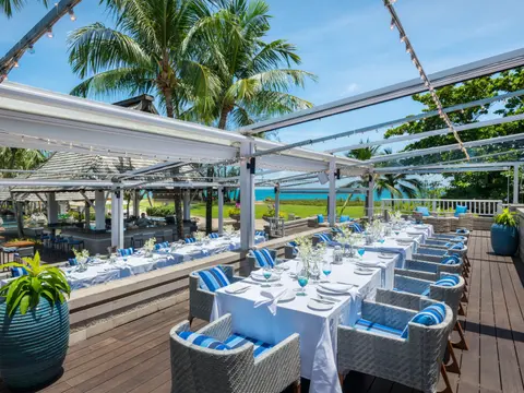 Anantara_Mai_Khao_Phuket_Villas_Restaurant_Sea_Fire_Salt_Long_Table_Setup