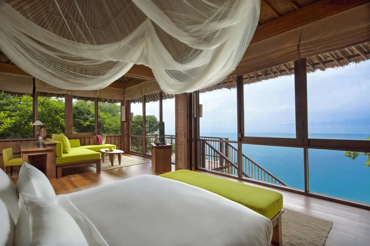 05.Ocean Front Pool Villa Suite (2)