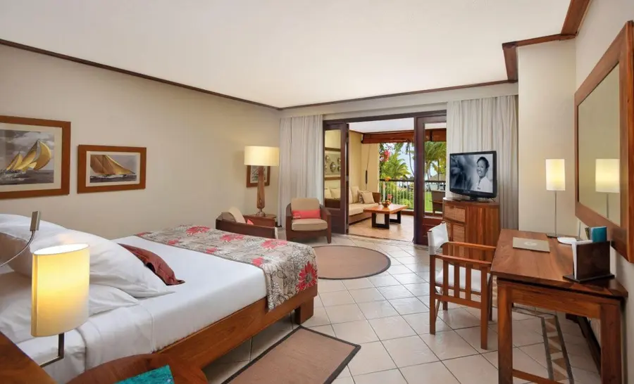 Paradis-Beachcomber-Golf-Resort-Spa-Tropical-Room