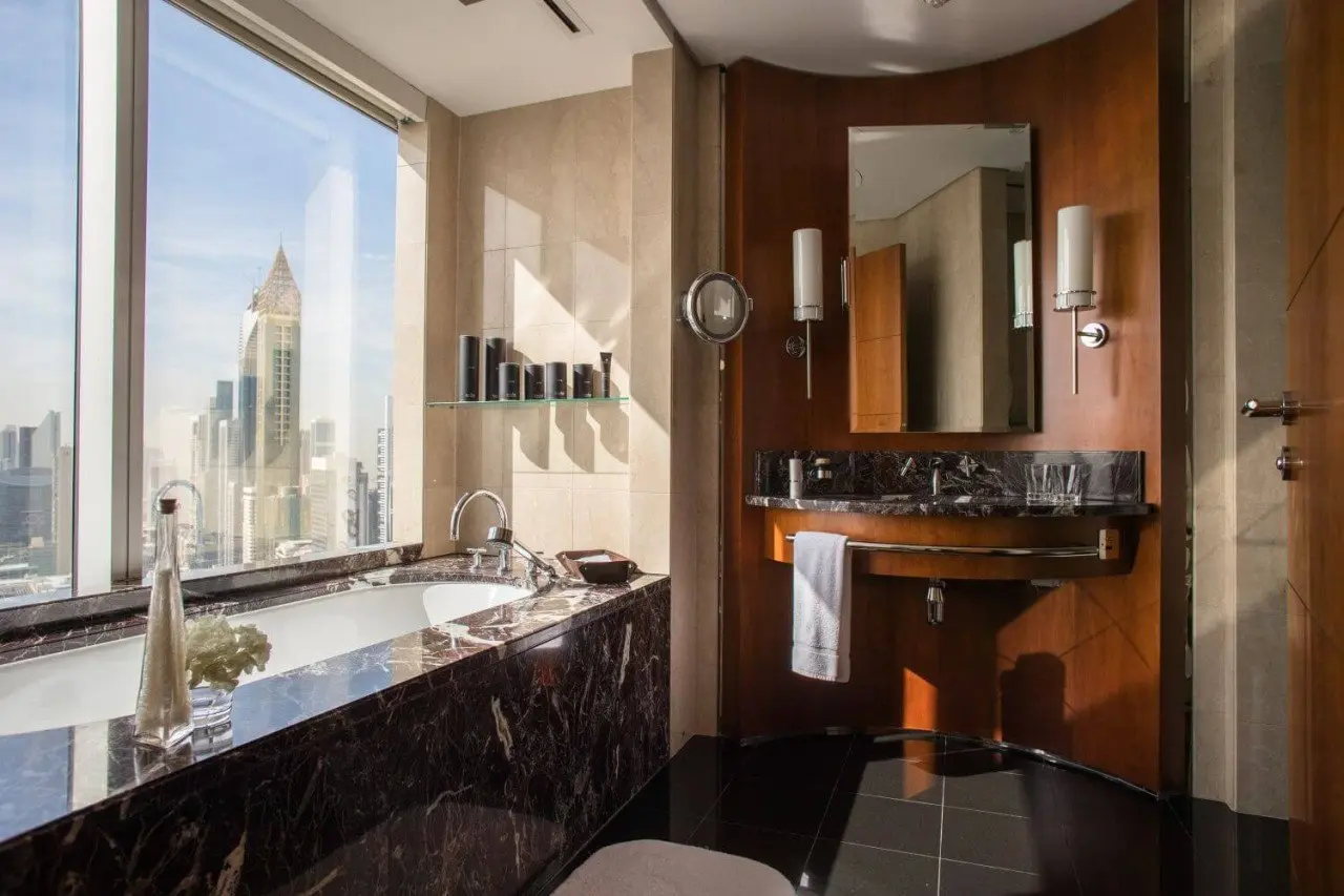 Jumeirah-Emirates-Towers-Deluxe-Room-1