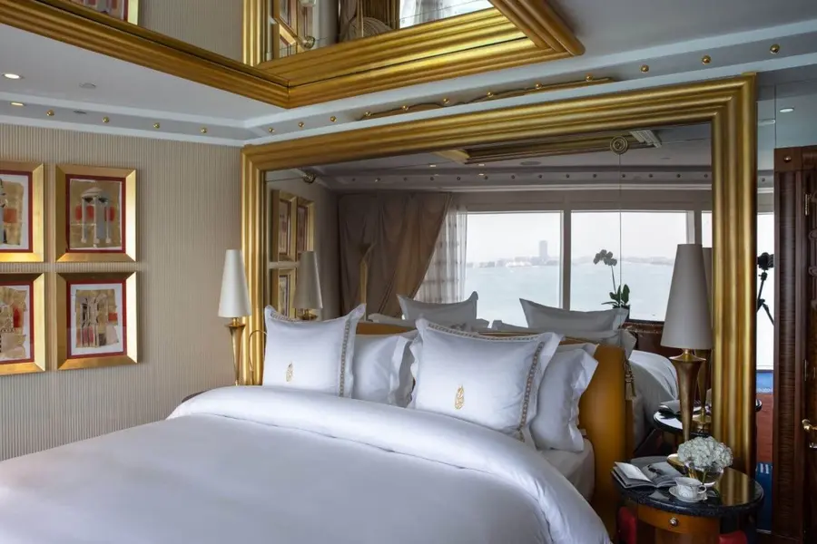 burj-al-arab-jumeirah-deluxe-suite-2