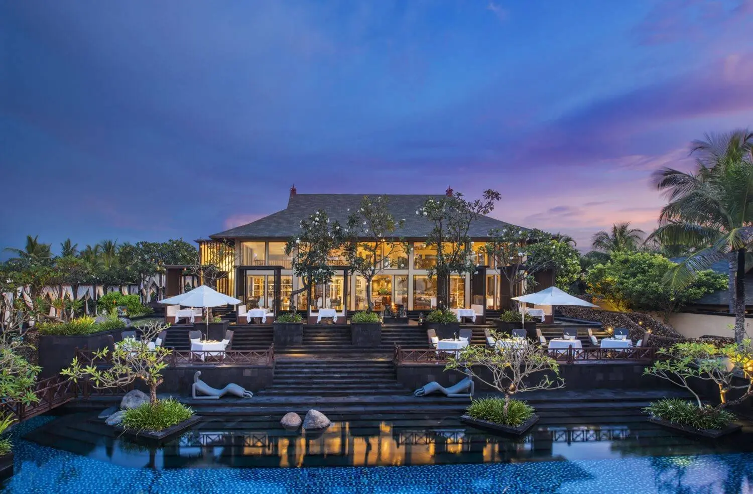 the-st-regis-bali-resort-restaurant