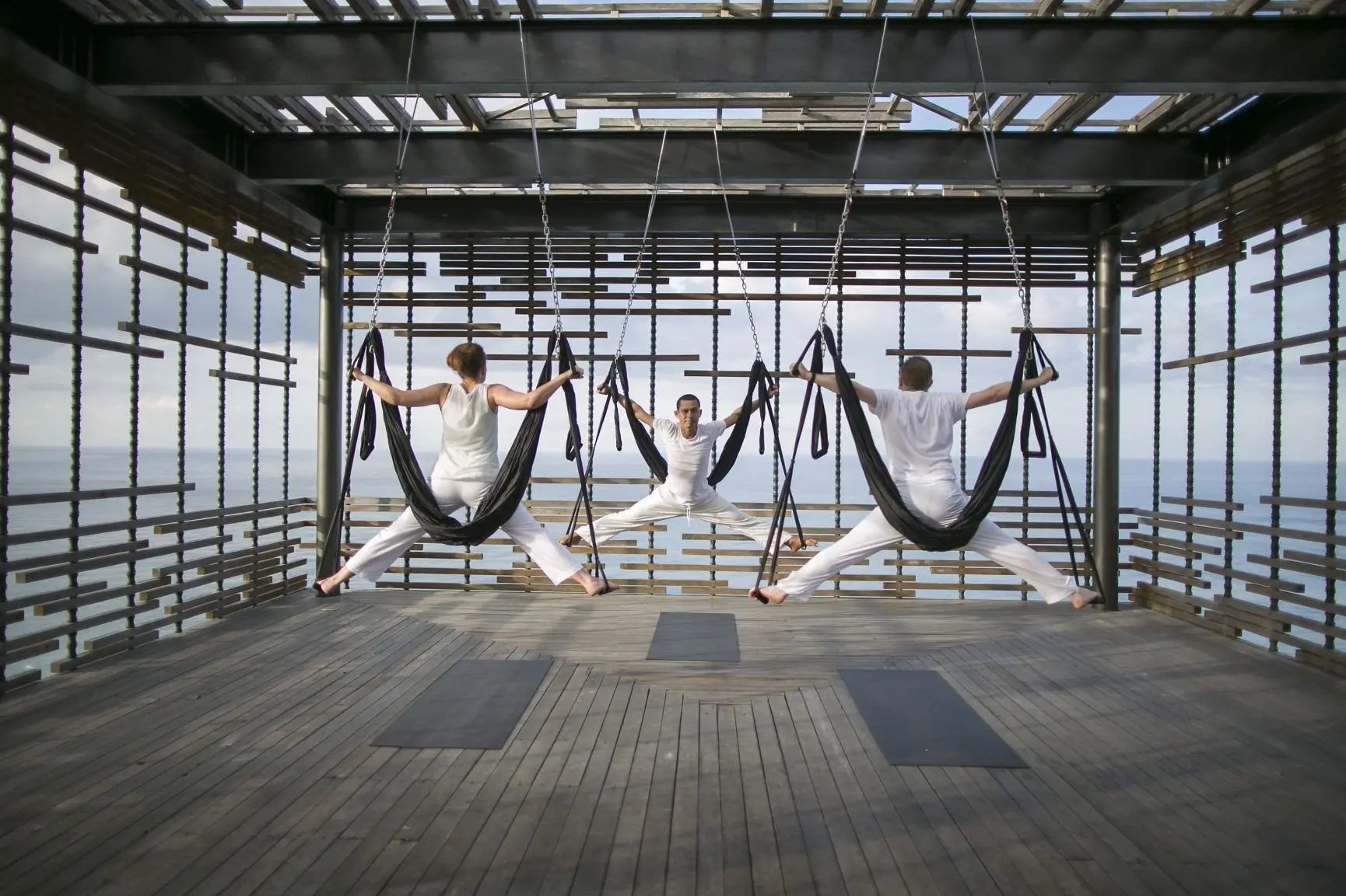 Alila Villas Uluwatu - Aerial Yoga 01