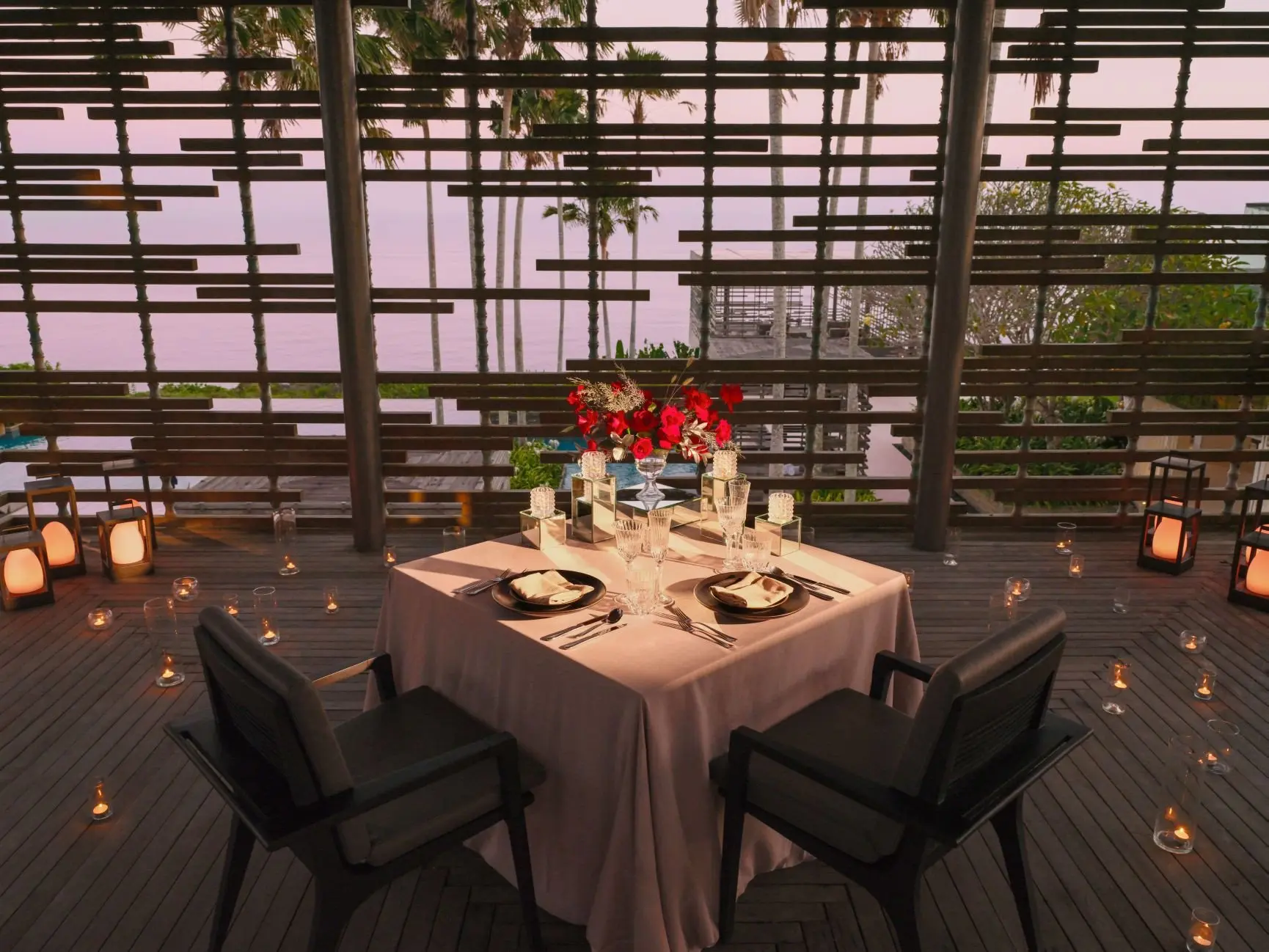 Floating Cabana Dinner 1