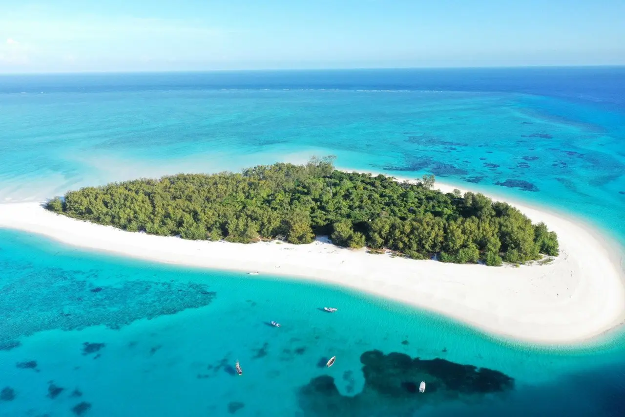 Zanzibar-Mnemba-Island-aerial-view_3