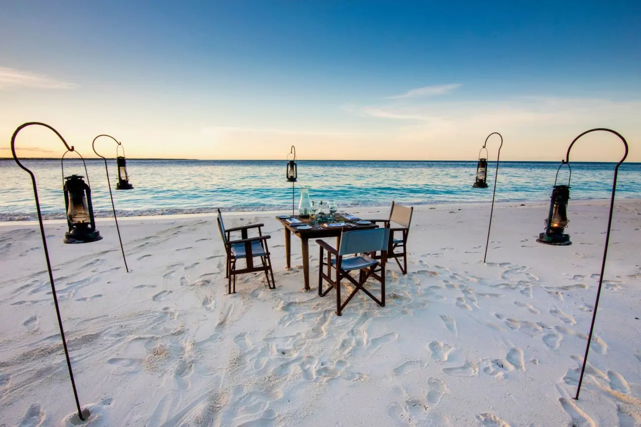 Zanzibar-Mnemba-Island-dining-private-beach-dinner-setup