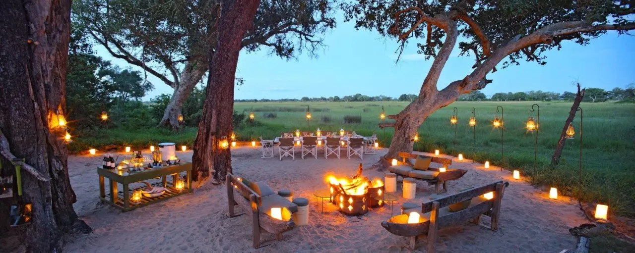 Botswana-Xaranna-Guest-Area-boma-with-lanterns