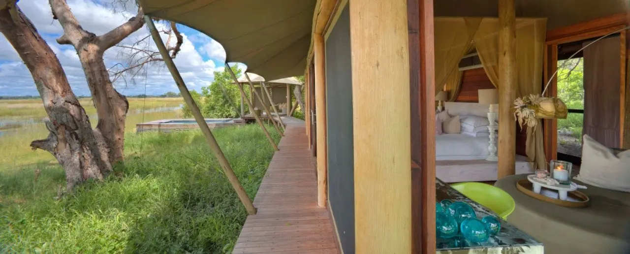 Botswana-Xaranna-Suite-walkway-to-private-sala