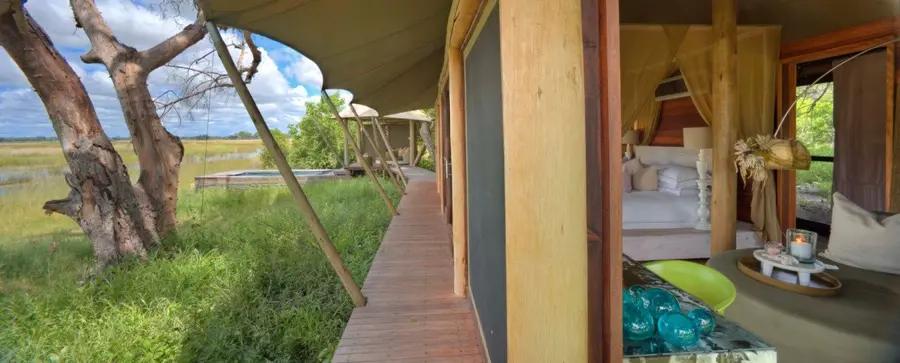 Botswana-Xaranna-Suite-walkway-to-private-sala